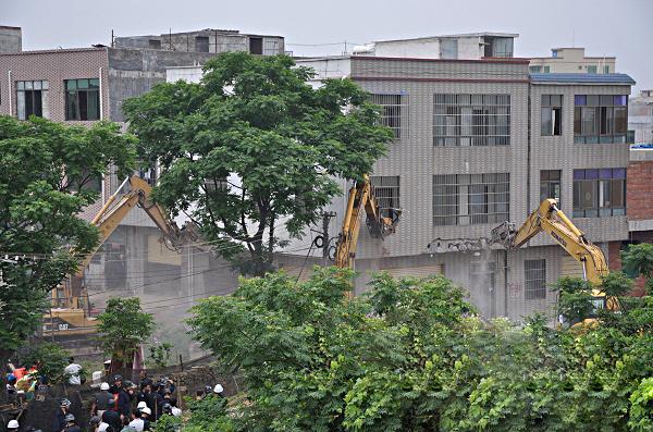 ?？趶姴鸨┝谭? width=