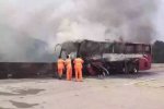 客運大巴高速起火已造成35人遇難