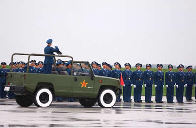 軍校最牛開學典禮 長春空軍航空大學開學典禮堪比閱