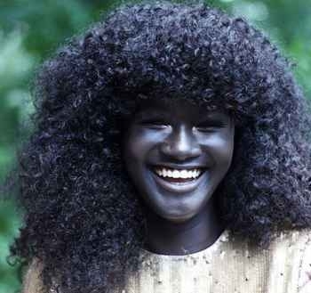 女神黑到沒眼睛