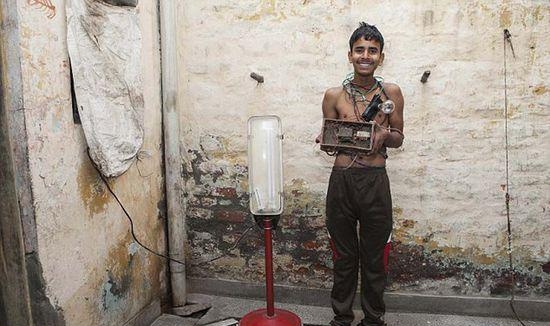 神奇男孩可抗電擊