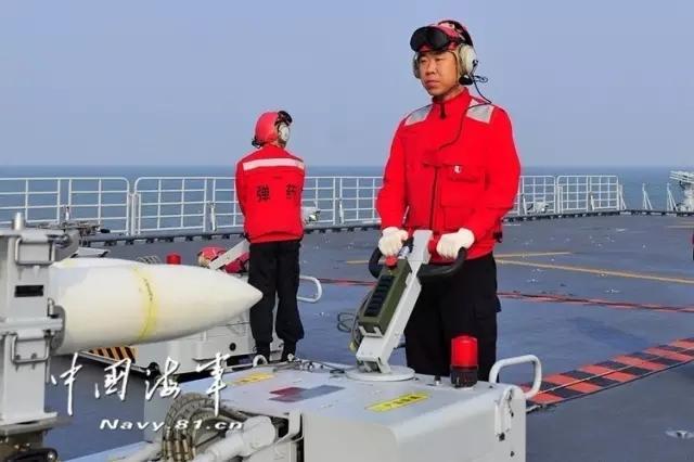 航母男神集體曝光