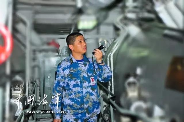 航母男神集體曝光