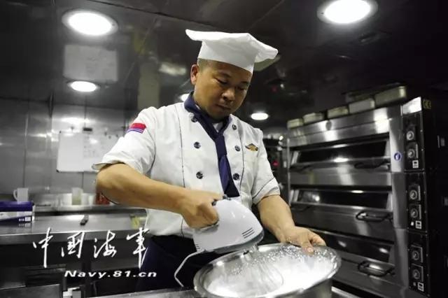 航母男神集體曝光