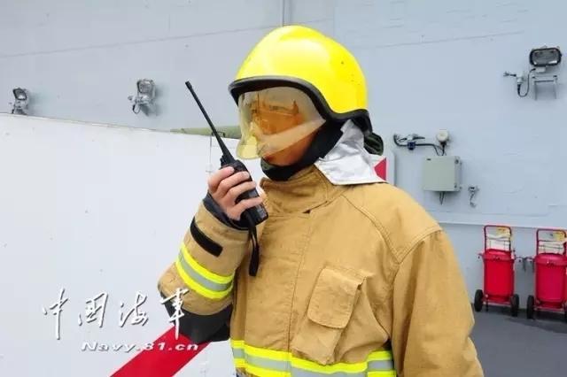 航母男神集體曝光