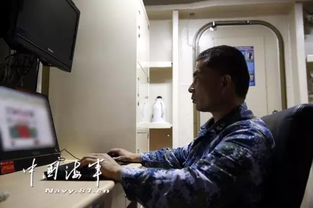 航母男神集體曝光