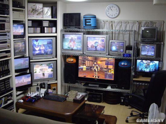 日本宅男蓋樓收藏游戲：地球最強(qiáng)大寫的服