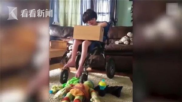 雙臉男孩13歲生日