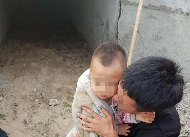 夫妻熟睡兒子被綁