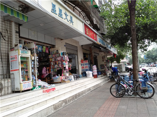 男孩胃里取出磁鐵