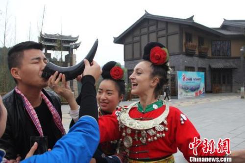 美國女孩中國鎮長