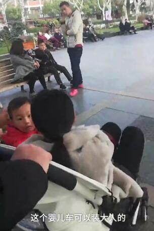 老公嬰兒車推老婆