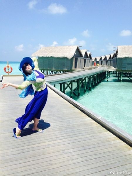 阿姨7條絲巾照相