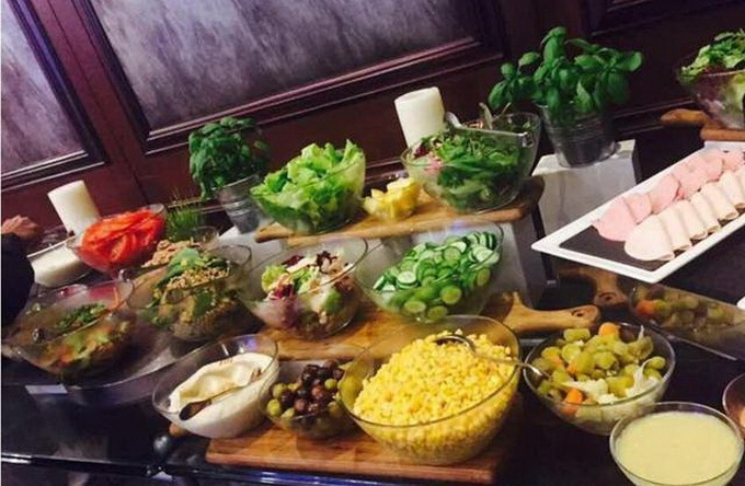 男足飲食遭曝光