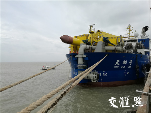 造島神器首次海試 天鯤號絞吸船