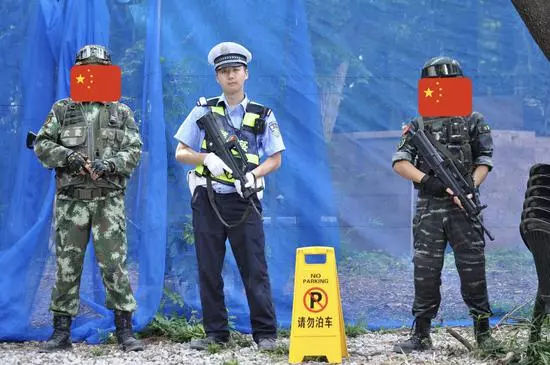 日本民眾扮解放軍