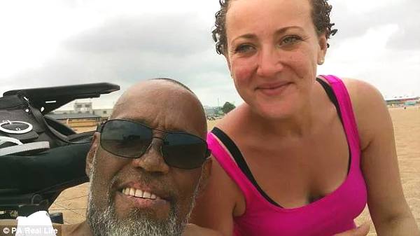 被愛犬舔舐后截肢