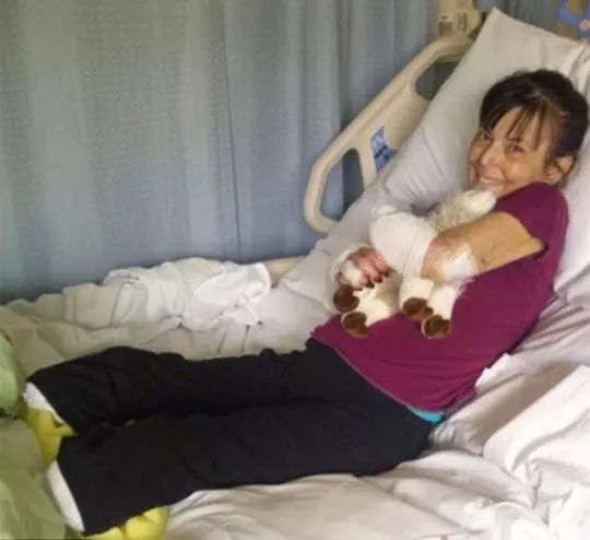 被愛犬舔舐后截肢