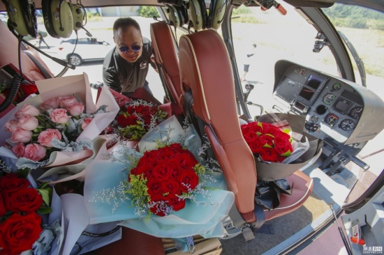 網購飛機送老婆