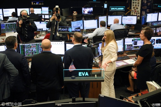 俄宇航員表白伊萬卡