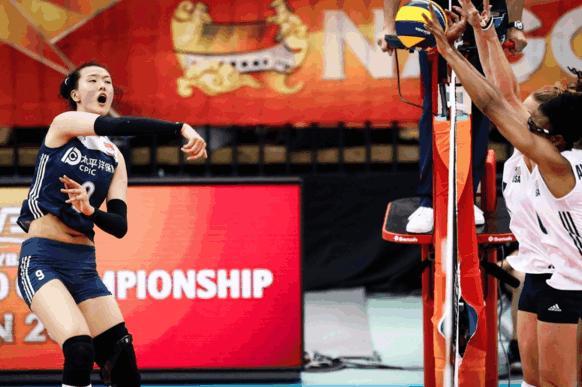 中國女排戰(zhàn)勝美國隊 李盈瑩立功