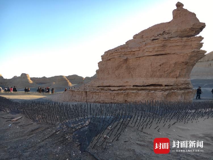 敦煌景區擺刺猬陣