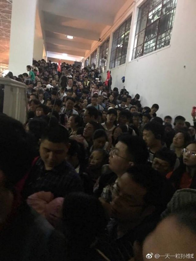 網紅景點堵上熱搜