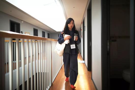 花錢蹲監獄放松