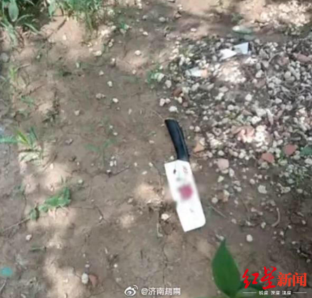 三把菜刀從天而降