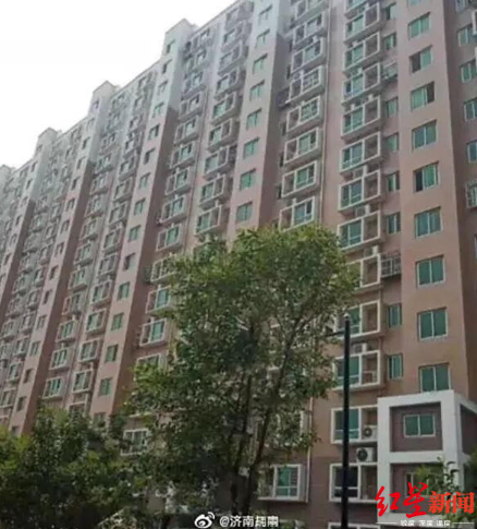 三把菜刀從天而降