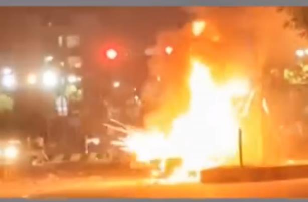 車禍發生后還發生了起火爆炸