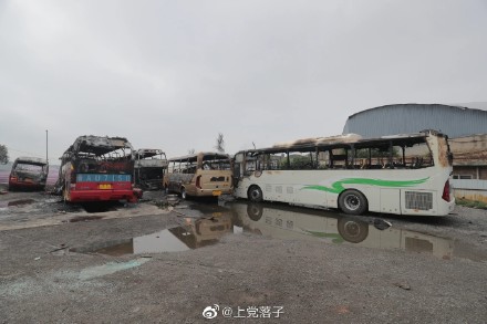 太原市長風東街與黑駝村交叉口附近著火現場