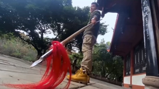 成都小伙用手機拍出專業級短片