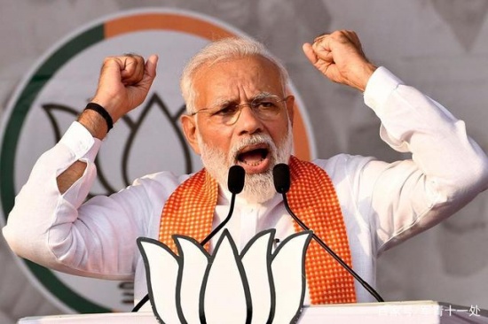 英國學者稱 莫迪自滿、無能、傲慢