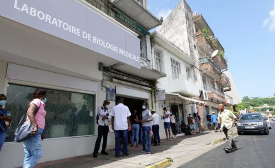 法國與第四波Covid作斗爭