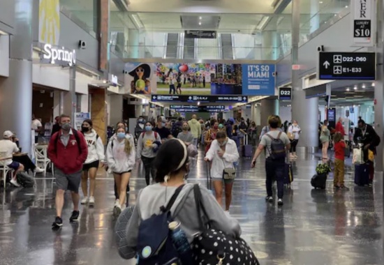 美國解除對中國和其他國家的旅行限制