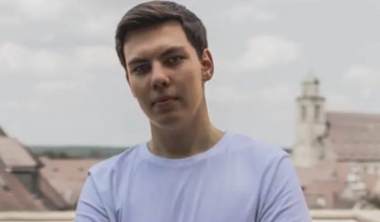 德國青少年科技天才發現能控制所有特斯拉車輛