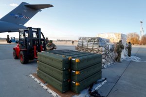 烏克蘭從立陶宛收到從美國運送的防空導彈