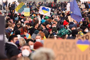 柏林超過10萬人抗議俄烏戰爭