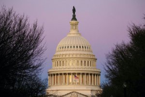 美國參議院準(zhǔn)備通過烏克蘭援助和政府資助