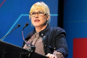 美國女星提議“把俄