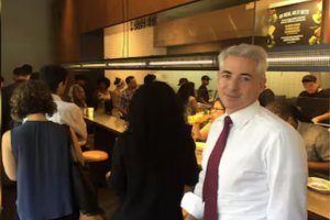 億萬富翁比爾·阿克曼反對(duì)特朗普的關(guān)稅政策