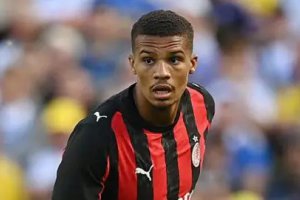 英超紐卡斯爾從AC米蘭簽下后衛蒂奧