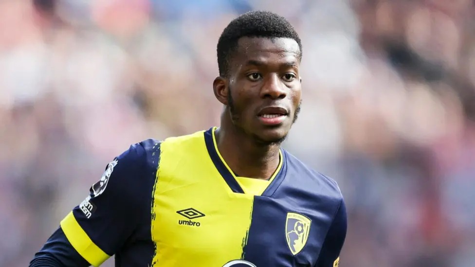 丹戈&middot;瓦塔拉上賽季代表伯恩茅斯首發出場22場英超比賽