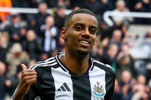 利物浦1.25億英鎊簽下伊薩克 創(chuàng)造英國轉(zhuǎn)會價格最高