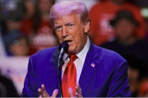 特朗普本月將訪問日本 應對與亞洲的貿易緊張局勢