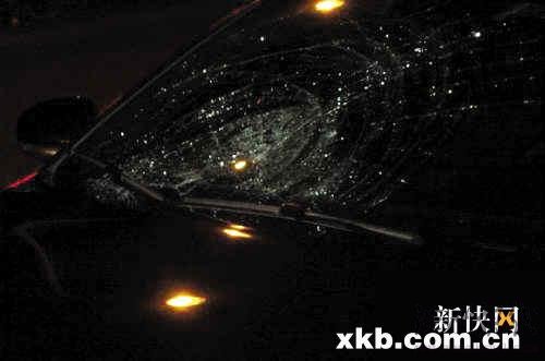 官二代男青年校園駕車撞死學生揚長而去(組圖)